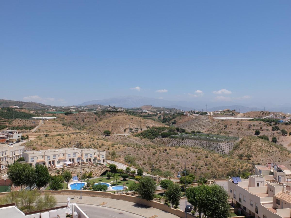 B&B Casa Louisa, Torre Del Mar- Valleniza เบเลซ-มาลากา ภายนอก รูปภาพ