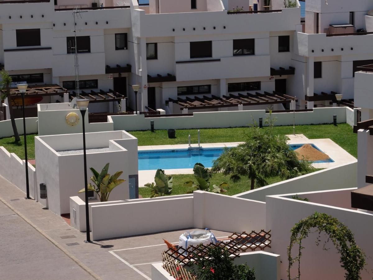 B&B Casa Louisa, Torre Del Mar- Valleniza เบเลซ-มาลากา ภายนอก รูปภาพ