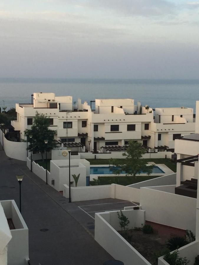 B&B Casa Louisa, Torre Del Mar- Valleniza เบเลซ-มาลากา ภายนอก รูปภาพ