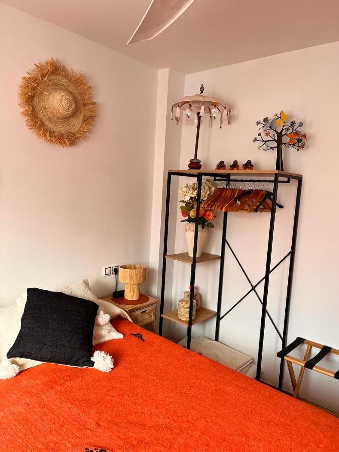 B&B Casa Louisa, Torre Del Mar- Valleniza เบเลซ-มาลากา ภายนอก รูปภาพ