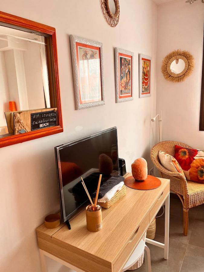 B&B Casa Louisa, Torre Del Mar- Valleniza เบเลซ-มาลากา ภายนอก รูปภาพ