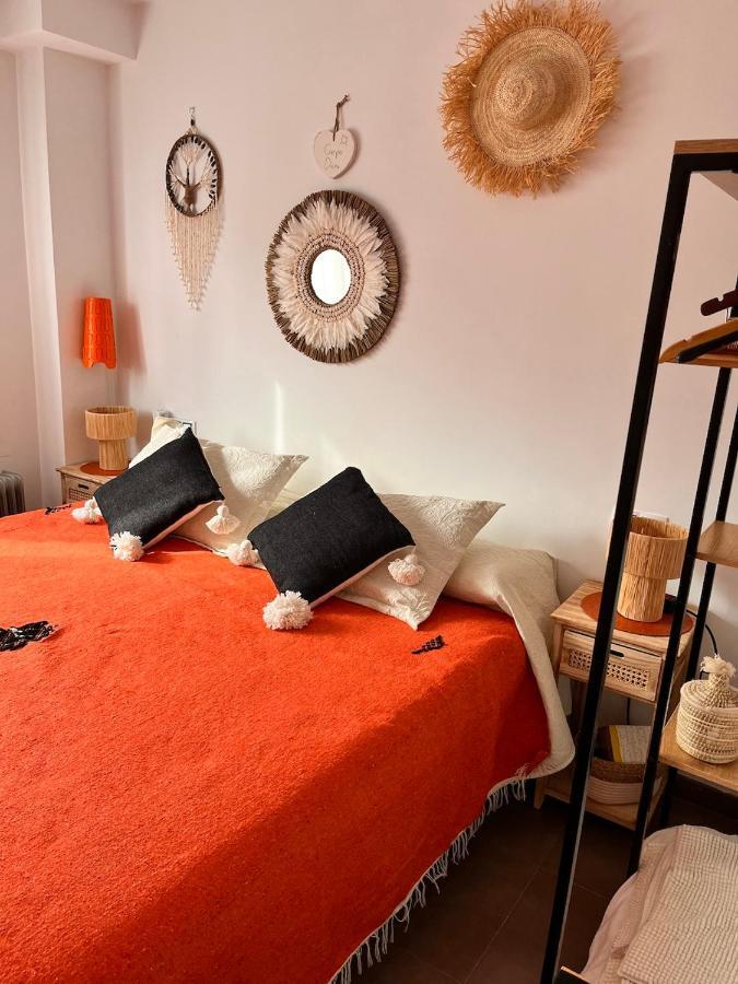 B&B Casa Louisa, Torre Del Mar- Valleniza เบเลซ-มาลากา ภายนอก รูปภาพ